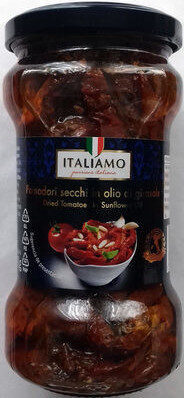 Tomates deshidratados marinados en aceite
