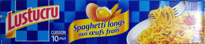 Spaghetti longs aux œufs frais